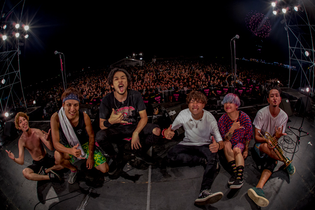 出演アーティスト情報【HEY-SMITH】